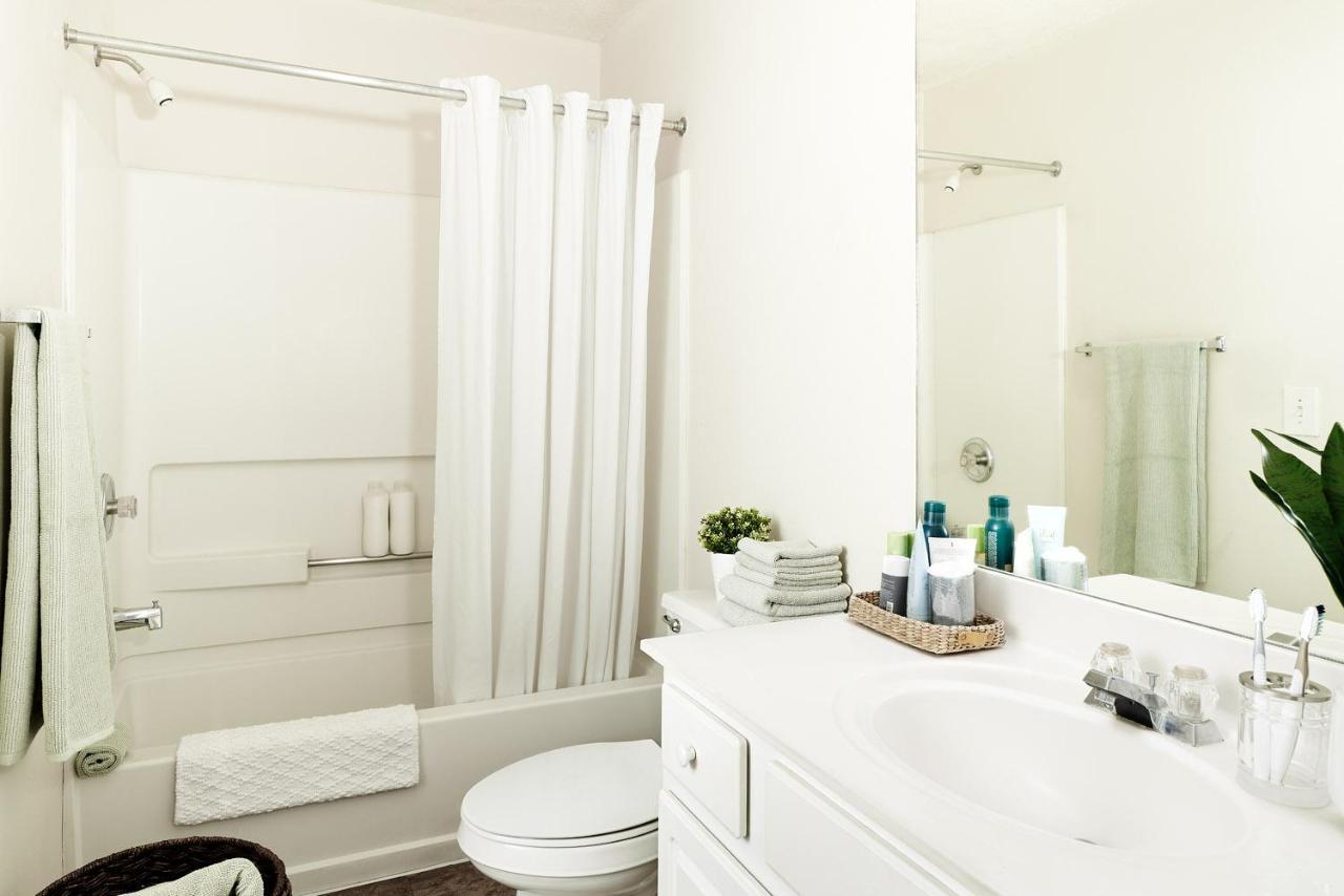 Intown Suites Extended Stay Colorado Springs Bagian luar foto